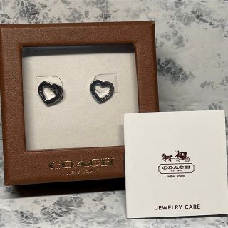 コーチ(COACH)の正規品/美品/Coach/コーチ/オープンハートスタッドピアス/(ピアス)