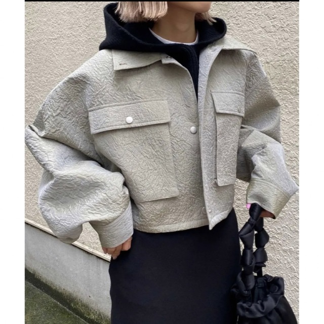EMBOSS SHORT ARMY LIKE JACKET www.bookbuzz.net