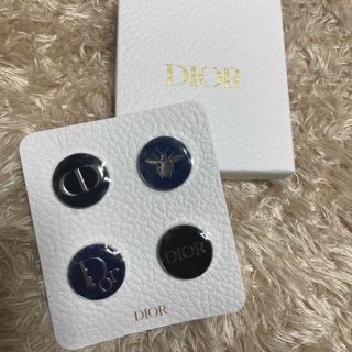 ディオール(Dior)のDIOR ノベルティ　ピンバッジ(ブローチ/コサージュ)