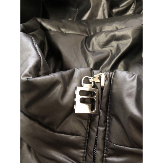 FILA(フィラ)のフィラ FILA ダウン ジャケット コート シルバーフォックス ファー 希少 レディースのジャケット/アウター(ダウンジャケット)の商品写真