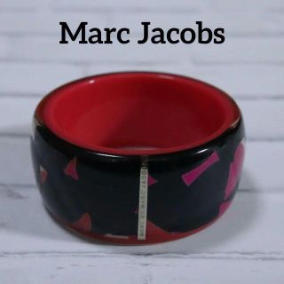 マークジェイコブス(MARC JACOBS)の【匿名配送】マーク バイマーク ジェイコブス バングル プラ 黒 ピンク(ブレスレット/バングル)