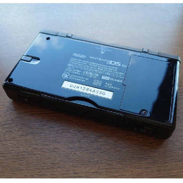 ニンテンドーDS(ニンテンドーDS)のニンテンドーDS Lite ジェットブラック 箱付き シリコンケース有り エンタメ/ホビーのゲームソフト/ゲーム機本体(携帯用ゲーム機本体)の商品写真