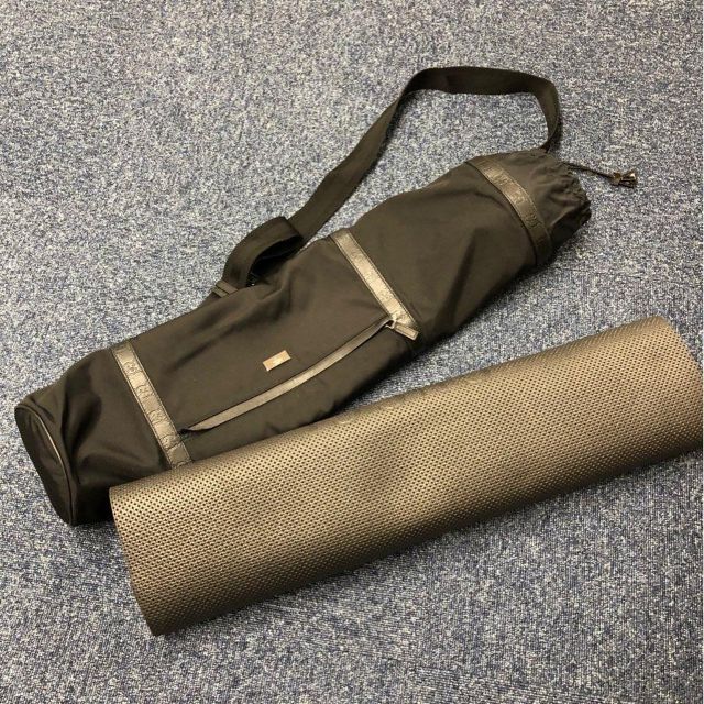 超激安 Gucci - ☆グッチ GUCCI かっこいヨガマット ショルダーバック