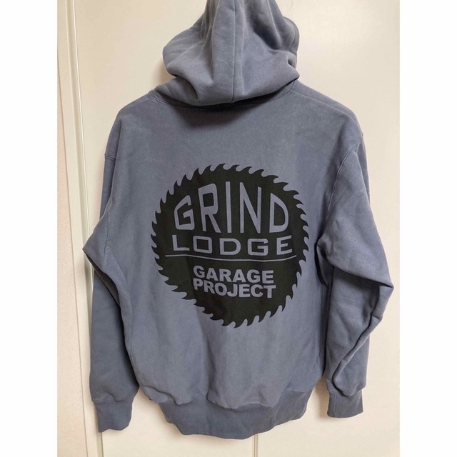 メンズグラインドロッヂ　GRIND HOODIE