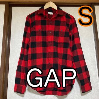 ギャップ(GAP)の【GAP】長袖 ギンガム チェック シャツ トップス 赤×黒 S(シャツ)