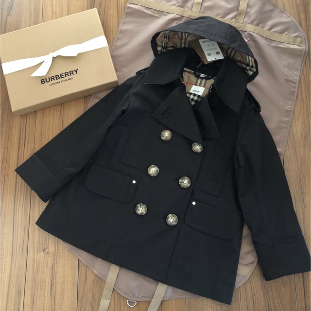 BURBERRY(バーバリー)の【ご専用】バーバリーチルドレン コート 8Y キッズ/ベビー/マタニティのキッズ服女の子用(90cm~)(コート)の商品写真