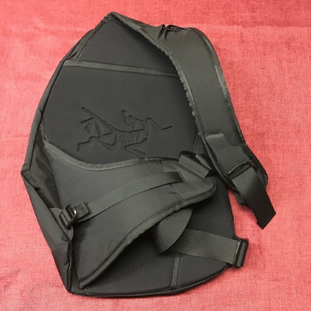 定番スタイル Arc'teryx Quiver Crossbody Pack System_A superior 定番スタイル Arc'teryx Quiver Crossbody Pack System_A superior