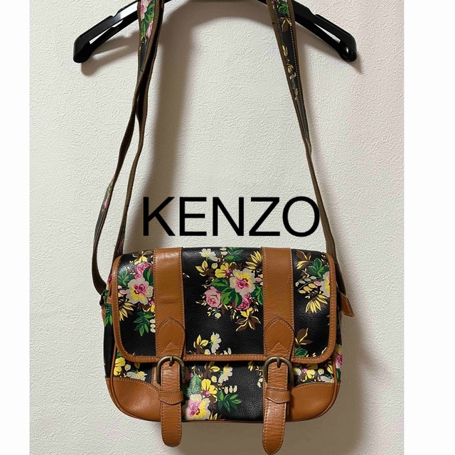 KENZO ショルダーバッグ　花柄　ブラック　ケンゾー ヴィンテージ　フラワー