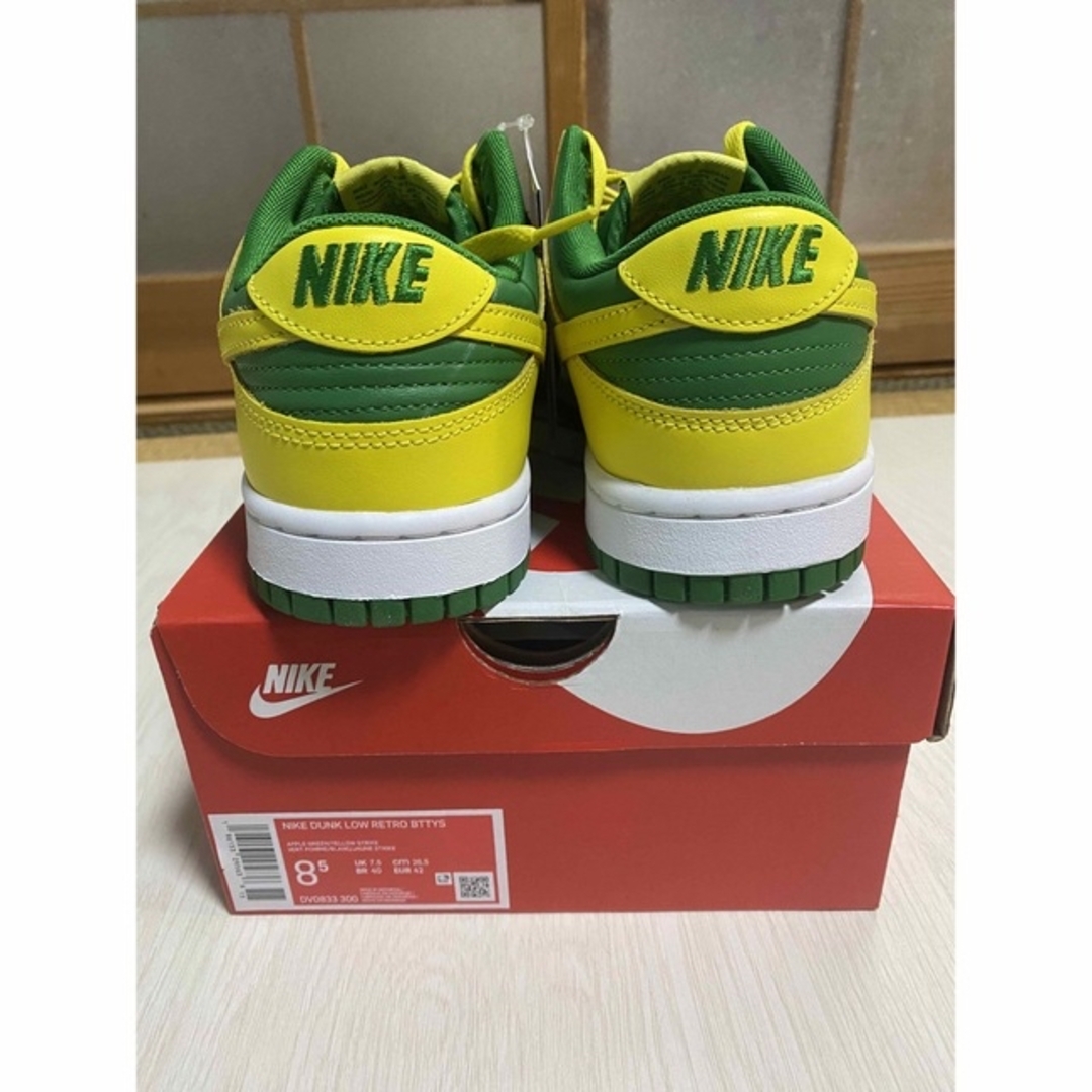 NIKE(ナイキ)のNIKE DUNK LOW reverse Brazil メンズの靴/シューズ(スニーカー)の商品写真