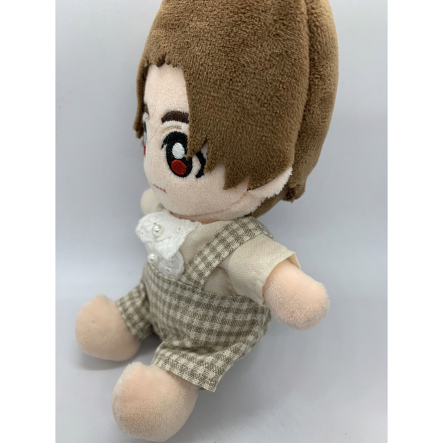 Hey! Say! JUMP(ヘイセイジャンプ)のHey! Say! JUMP ぬい服　胸元レースとサロペット エンタメ/ホビーのタレントグッズ(アイドルグッズ)の商品写真