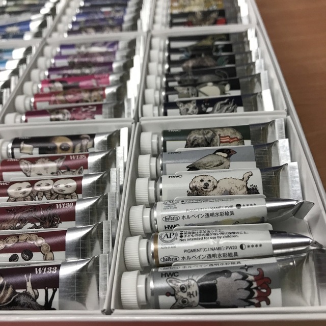 残りわすか!ヒグチユウコ×ホルベインコラボ2023透明水彩絵具108色