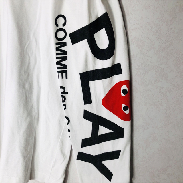 COMME des GARCONS(コムデギャルソン)の【人気デザイン】 コム・デ・ギャルソン 長袖Tシャツ 袖柄ロンT ビックハート レディースのトップス(Tシャツ(長袖/七分))の商品写真