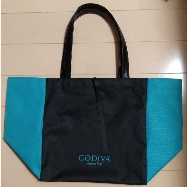 GODIVA(ゴディバ)のゴディバ　トートバッグ　ハッピーバッグ エンタメ/ホビーのコレクション(ノベルティグッズ)の商品写真