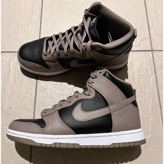 Nike WMNS Dunk High "Moon Fossil"26.0