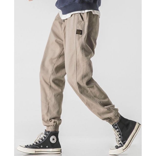 ワンポイント ミリタリー ジョガーパンツ 2XLサイズ ベージュ ユニセックス メンズのパンツ(ワークパンツ/カーゴパンツ)の商品写真