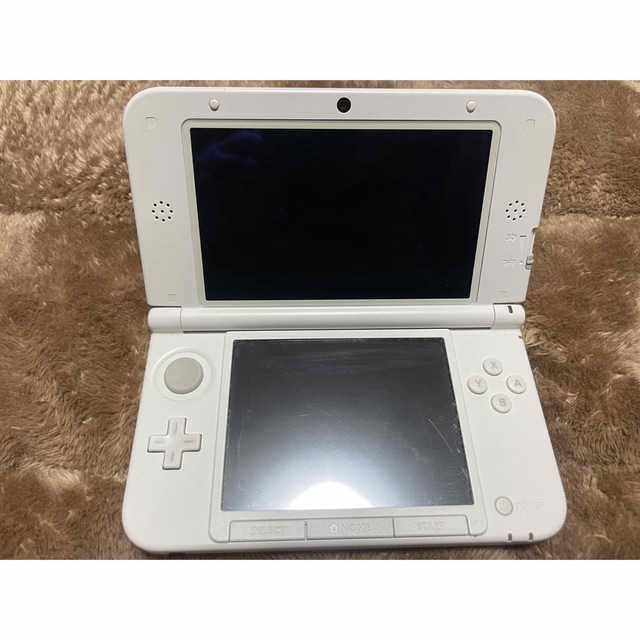 ニンテンドー3DS(ニンテンドー3DS)のNintendo  3DS  LL   パールホワイト美品 エンタメ/ホビーのゲームソフト/ゲーム機本体(携帯用ゲーム機本体)の商品写真