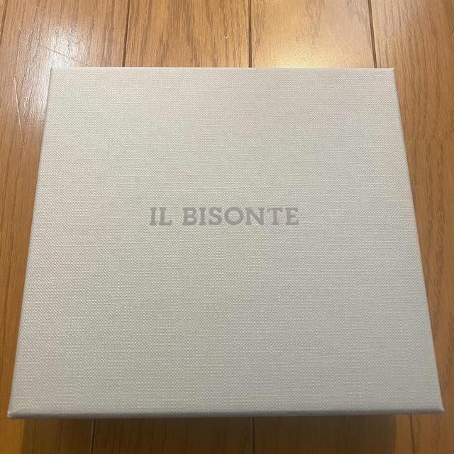 IL BISONTE(イルビゾンテ)のイルビゾンテ ミニ財布SSW005 PVX001 レディースのファッション小物(財布)の商品写真