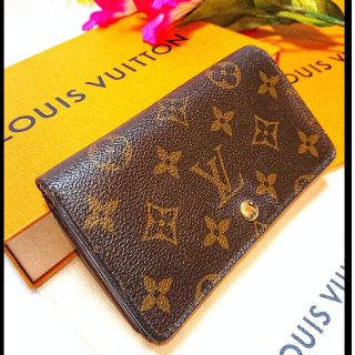 ルイヴィトン(LOUIS VUITTON)の♥️美品！ルイヴィトン  モノグラム 二つ折り L字ファスナー 財布 ♥️(財布)