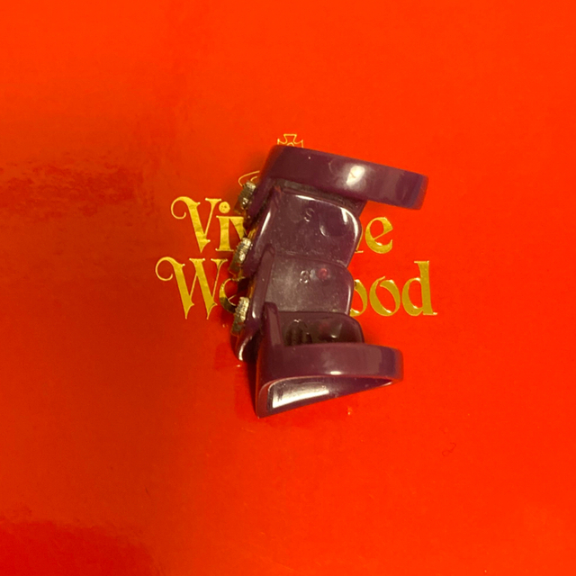 Vivienne Westwood(ヴィヴィアンウエストウッド)の【aアヤ様専用】ヴィヴィアン レジン アーマー レアカラー S(大きめです) レディースのアクセサリー(リング(指輪))の商品写真