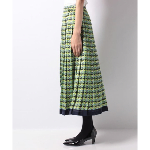 allureville(アルアバイル)の美品♡allurevilleリーフジオメトリックプリントプリーツスカート レディースのスカート(ロングスカート)の商品写真