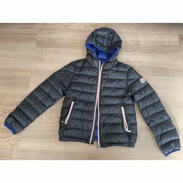 MONCLER(モンクレール)のモンクレール　キッズ　ダウン　 キッズ/ベビー/マタニティのキッズ服男の子用(90cm~)(ジャケット/上着)の商品写真