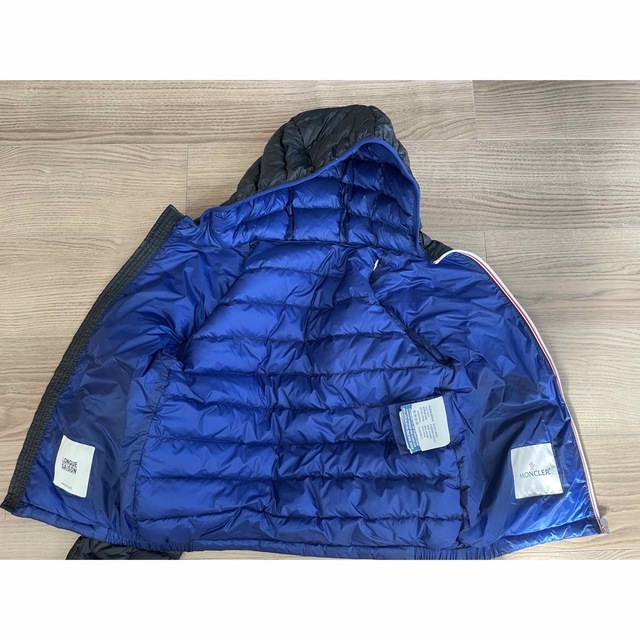 MONCLER(モンクレール)のモンクレール　キッズ　ダウン　 キッズ/ベビー/マタニティのキッズ服男の子用(90cm~)(ジャケット/上着)の商品写真