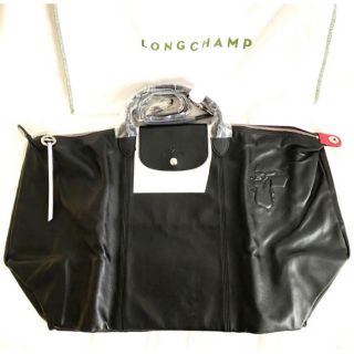 ロンシャン(LONGCHAMP)の【新品】希少 ロンシャン×ポケモンコラボ  トラベルバッグ ピカチュウ ブラック(ボストンバッグ)