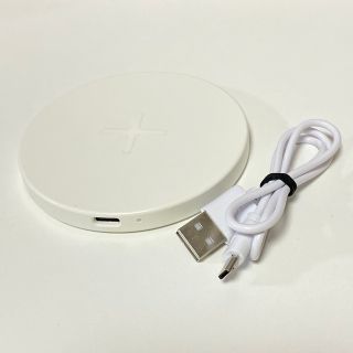 イケア(IKEA)のIKEA ワイヤレス充電器　ホワイト(バッテリー/充電器)