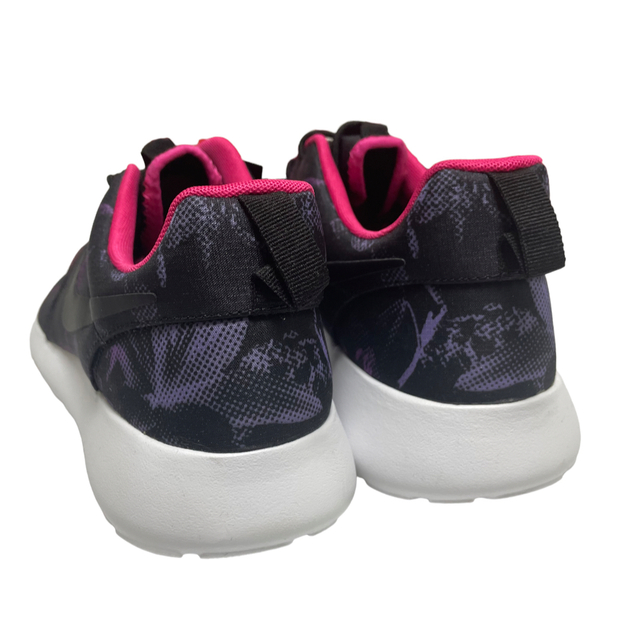 NIKE(ナイキ)の新品 NIKE WMNS ROSHERUN PRINT 29 ナイキ ローシラン メンズの靴/シューズ(スニーカー)の商品写真