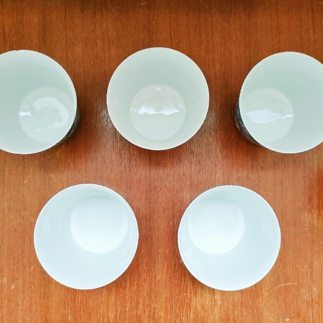 茶碗蒸し　蓋付き　器　5個セット インテリア/住まい/日用品のキッチン/食器(食器)の商品写真