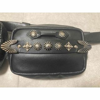 TOGA PULLA トーガ レザーボディバッグ | www.jarussi.com.br