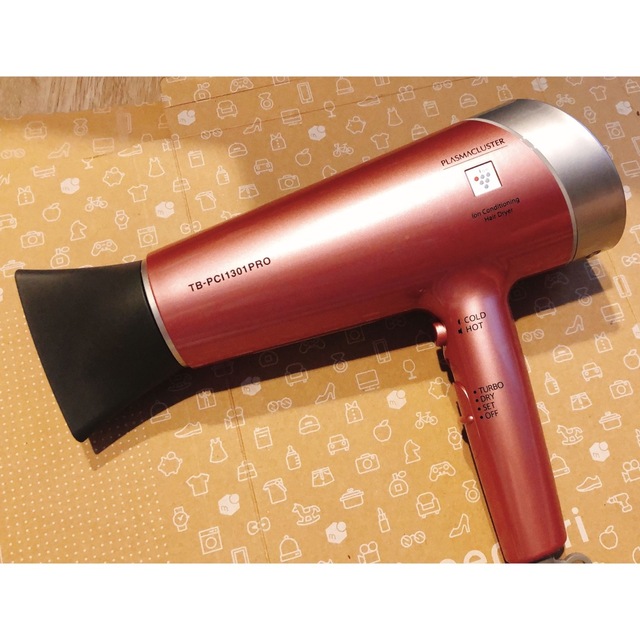 サロン限定販売　新品　SHARP プラズマクラスター　ヘアドライヤー スマホ/家電/カメラの美容/健康(ドライヤー)の商品写真