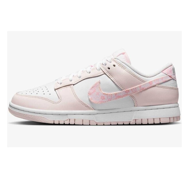 Nike WMNS Dunk Low 