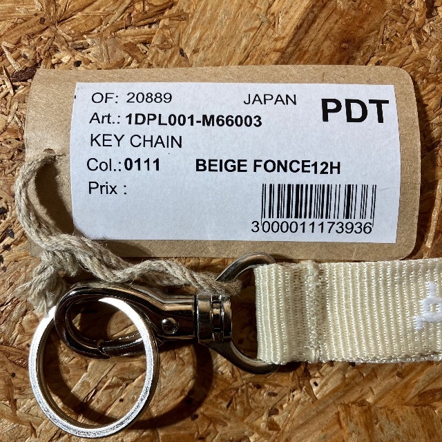 A.P.C(アーペーセー)のAPC KEY CHAIN ネックストラップ ベージュ メンズのアクセサリー(ネックレス)の商品写真