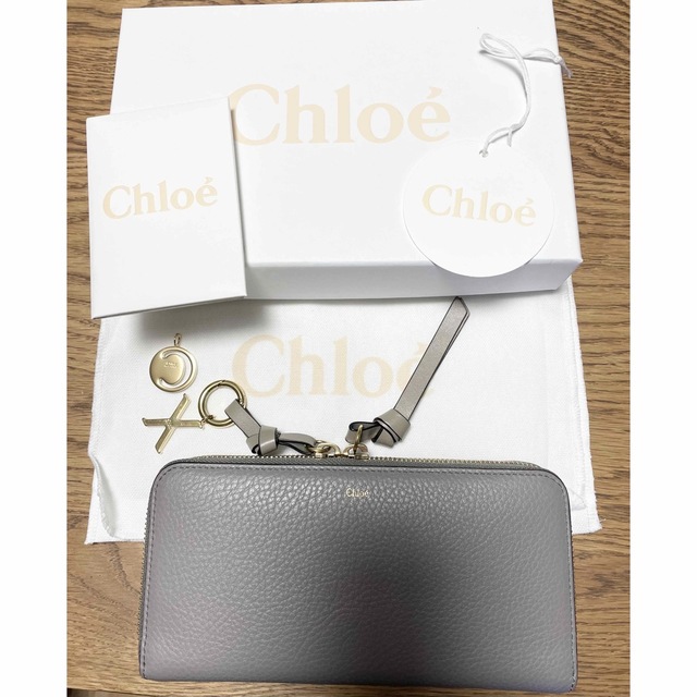 大特価特価 クロエ 長財布 美品 アルファベットロングウォレット 新作