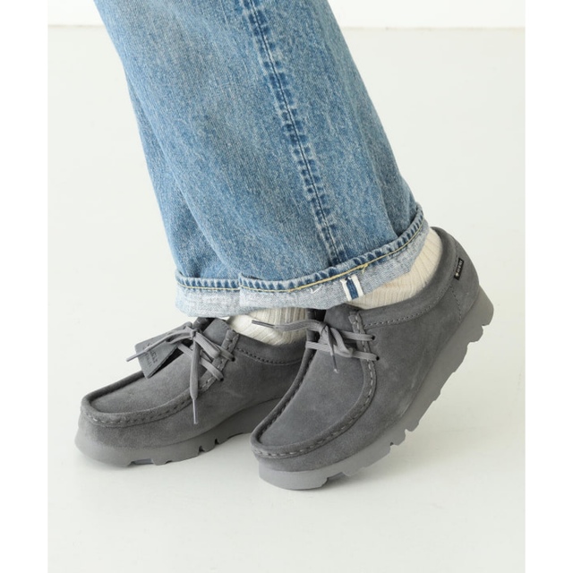 Clarks(クラークス)の別注 グレー ワラビー GORE-TEX GTX レディースの靴/シューズ(ブーツ)の商品写真