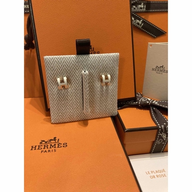 Hermes(エルメス)の新品☆エルメス 新品ピアス　ミニポップH ホワイト　ローズピンクゴールド レディースのアクセサリー(ピアス)の商品写真