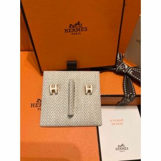 エルメス(Hermes)の新品☆エルメス 新品ピアス　ミニポップH ホワイト　ローズピンクゴールド(ピアス)