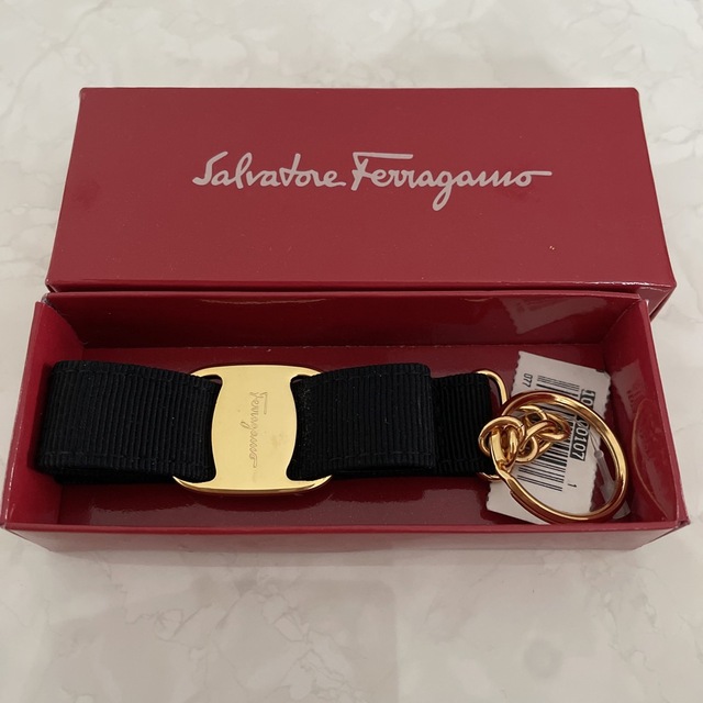 Ferragamo(フェラガモ)のサンヴァトーン・フェラガモキーリング レディースのファッション小物(キーホルダー)の商品写真