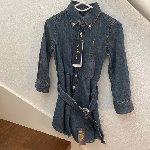 POLO RALPH LAUREN(ポロラルフローレン)のデニムワンピース　2T90 未使用新品 キッズ/ベビー/マタニティのキッズ服女の子用(90cm~)(ワンピース)の商品写真