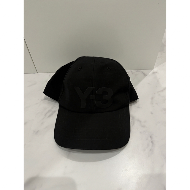 Y-3(ワイスリー)のy-3オールブラック　キャップ メンズの帽子(キャップ)の商品写真
