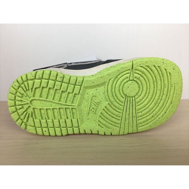 NIKE - ナイキ ダンクLOW SE TDE 靴 ベビー 13,0cm 新品 (1487 NIKE - ナイキ ダンクLOW SE TDE 靴 ベビー 13,0cm 新品 (1487