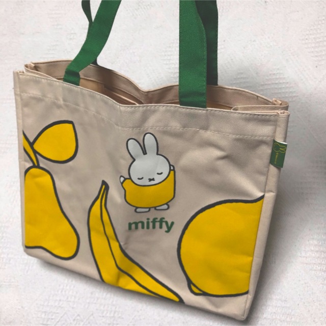 miffy(ミッフィー)のミッフィー／イエローフルーツ柄／大容量エコバッグ レディースのバッグ(エコバッグ)の商品写真