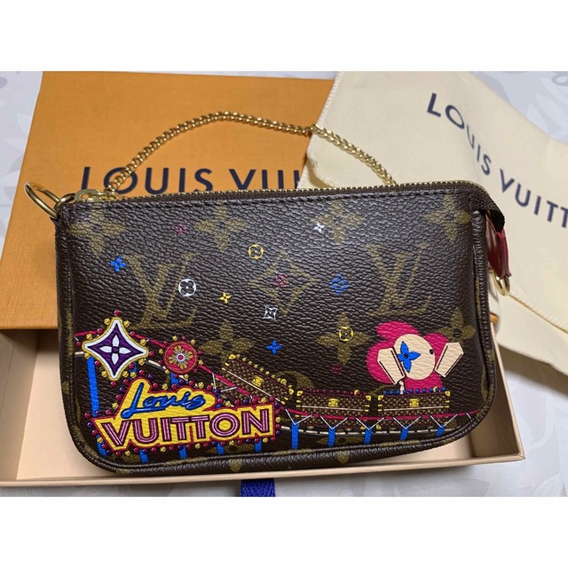 おトク】 VUITTON LOUIS - ルイヴィトン ポーチ クリスマス限定 アクセ