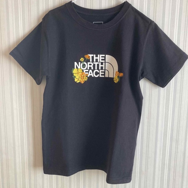 THE NORTH FACE 半袖Tシャツ　花の刺繍　レディースM  2枚セット 1