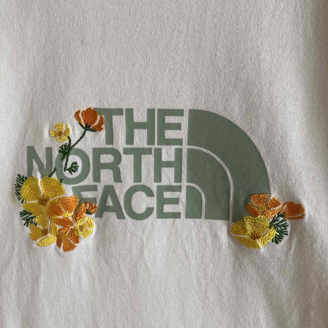 THE NORTH FACE 半袖Tシャツ　花の刺繍　レディースM  2枚セット 5