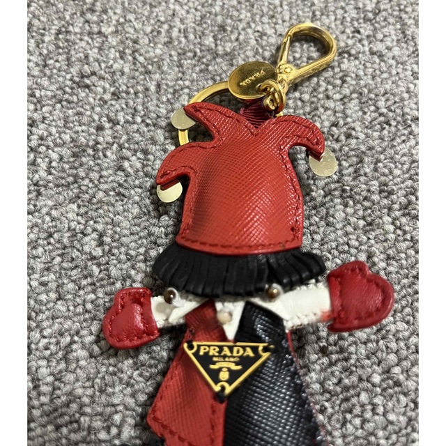 プラダ ピエロ キーホルダー 値下げ