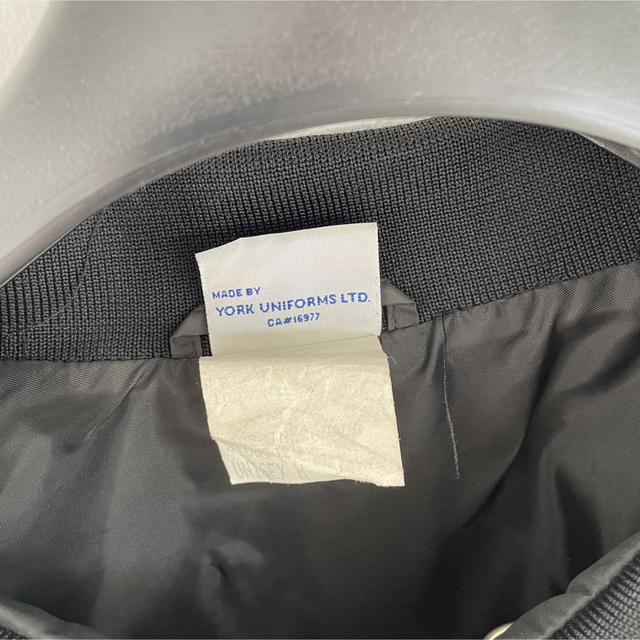 【激レア】北米バーガーキング店員用ビンテージナイロンジャケット(非売品) メンズのジャケット/アウター(ナイロンジャケット)の商品写真