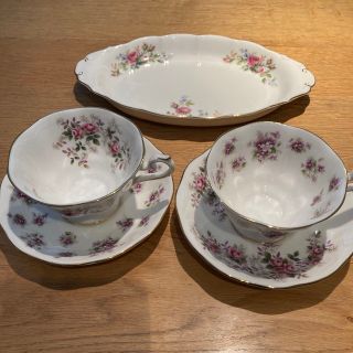 ロイヤルアルバート(ROYAL ALBERT)のロイヤルアルバート　カップ　プレート(食器)