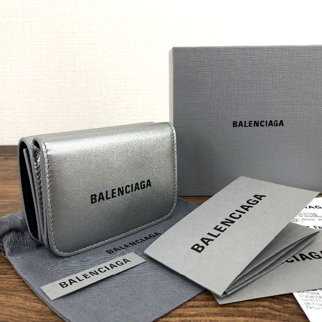 極美品 BALENCIAGA コンパクトウォレット シルバー 2929ブランド名